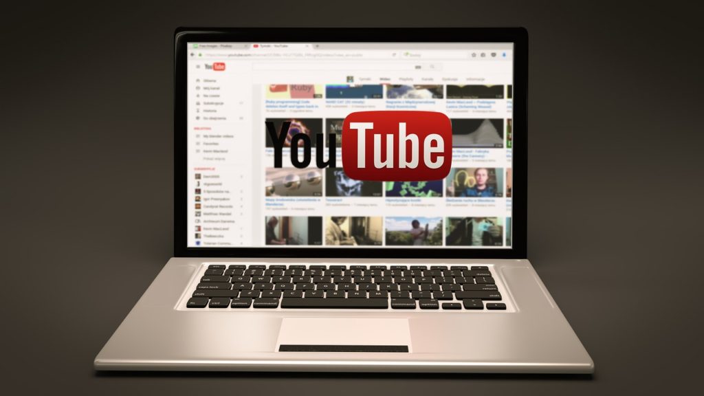 YouTubeの再生回数や収益