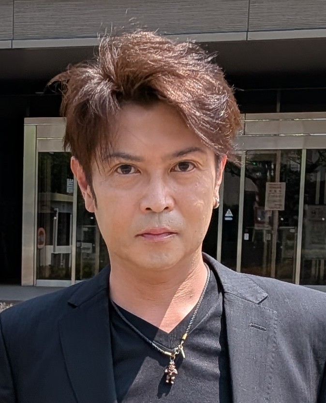 志賀泰伸の現在